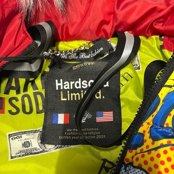 Soda Puffer Jacket Red and Blue with Comic Print - Picture 4 of 16